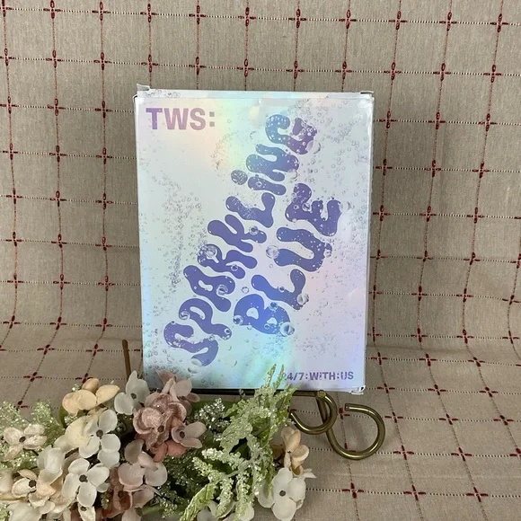 TWS 1st Mini Album Sparkling Blue Target Exclusive Hanjin 24/7 With Us - Picture 8 of 13